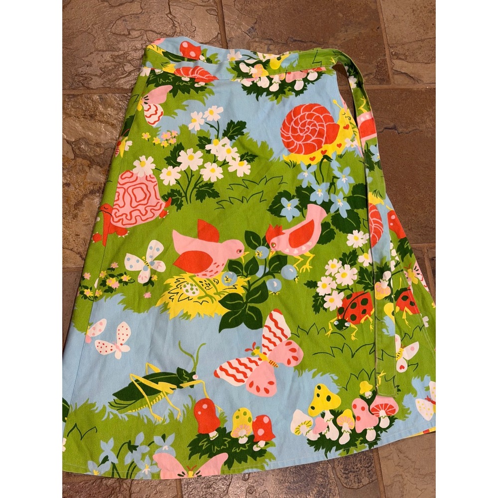 Katasha's unusual Vtg Whimsical Garden Wrap Skirt Snail Mushroom Butterfly m
L
